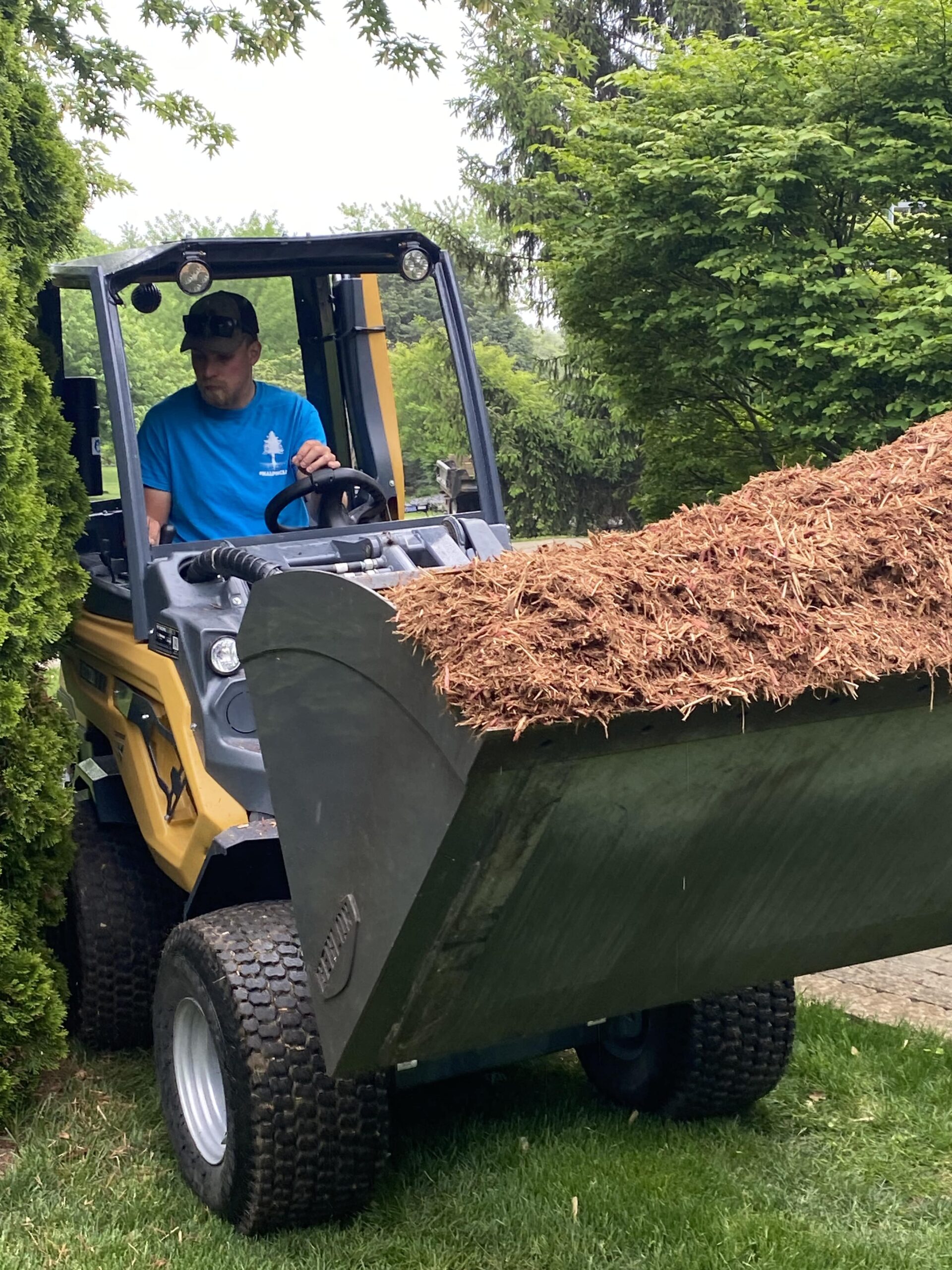 Krueger Lawn and Landscaping: your mulch landscaping experts.